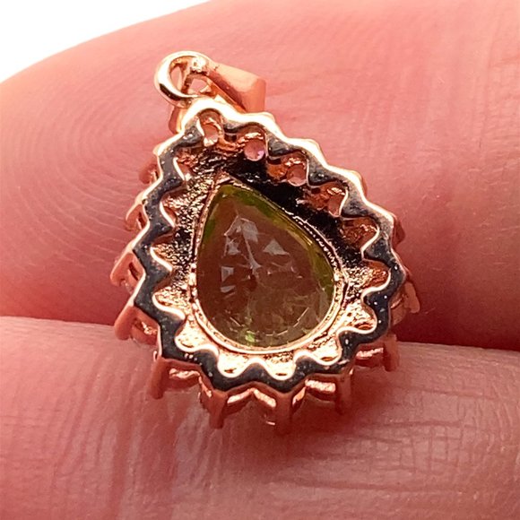 Peridot 1.55ct Rose Gold Finish Solid 925 Sterling Silver Pendant - Picture 3 of 7
